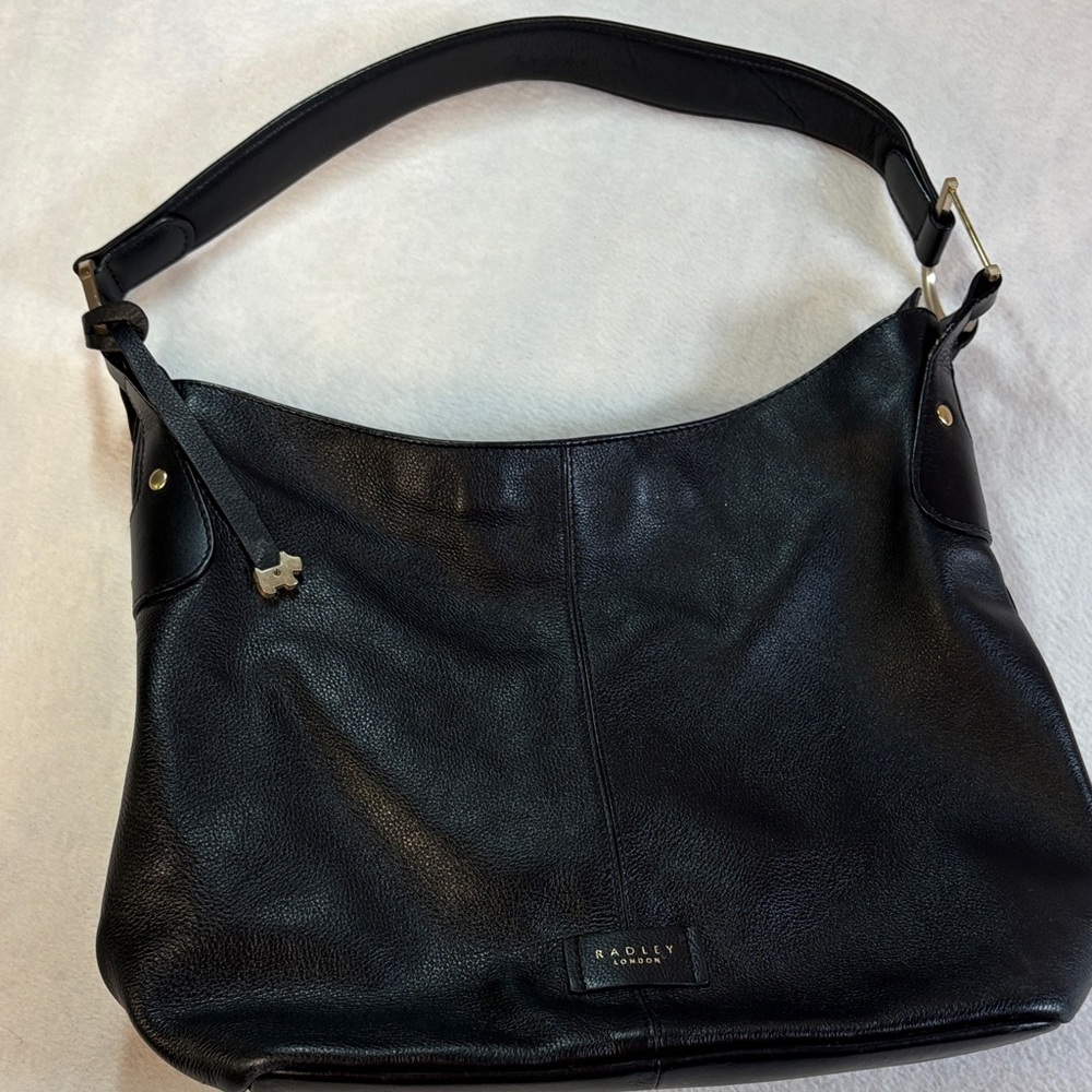 RADLEY LONDON Black Pebbled Leather Shoulder Bag